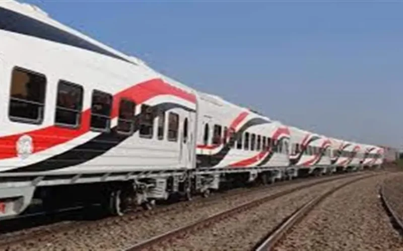 غرامة تصل إلى 420 جنيها.. 10 أسباب لتغريم مسافري القطار